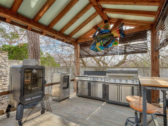 10 Rustic Hills Street, Norman, OK 73072