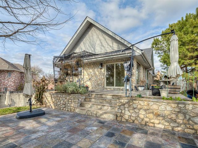 10 Rustic Hills Street, Norman, OK 73072