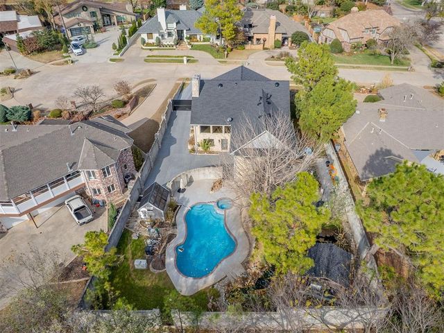 10 Rustic Hills Street, Norman, OK 73072
