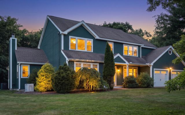 7 Jenny Hill Lane, Nashua, NH 03062