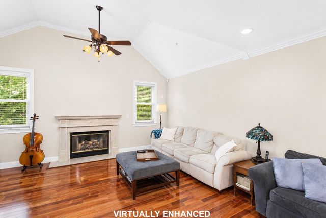 7 Jenny Hill Lane, Nashua, NH 03062