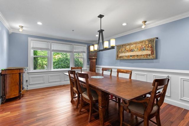 7 Jenny Hill Lane, Nashua, NH 03062