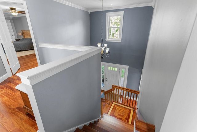 7 Jenny Hill Lane, Nashua, NH 03062