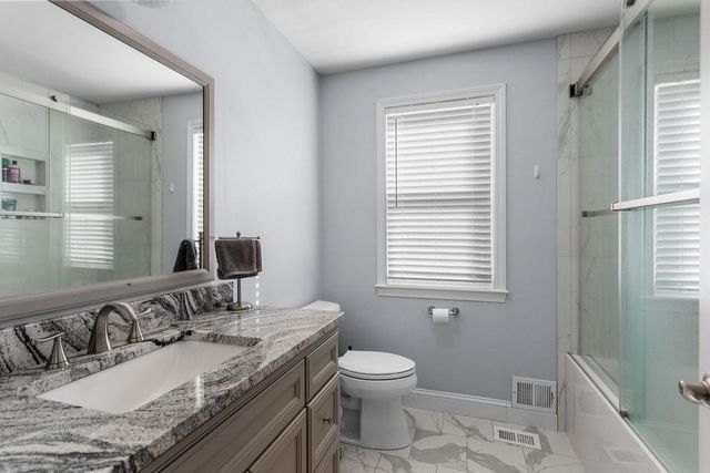 7 Jenny Hill Lane, Nashua, NH 03062