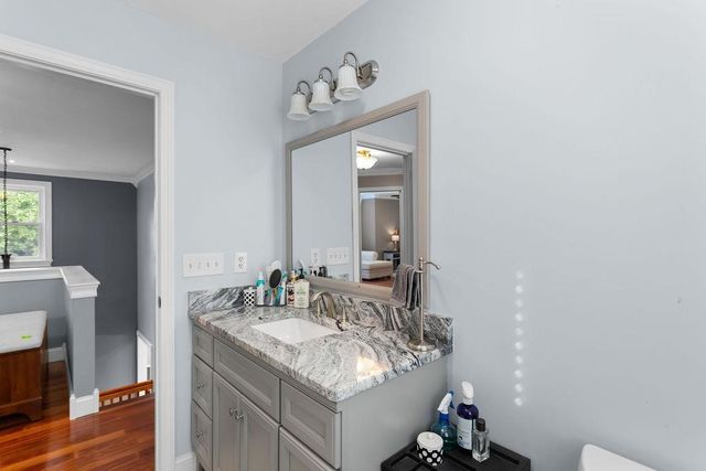 7 Jenny Hill Lane, Nashua, NH 03062