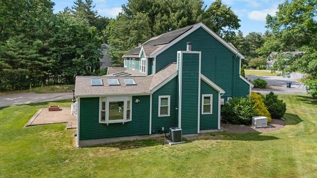 7 Jenny Hill Lane, Nashua, NH 03062
