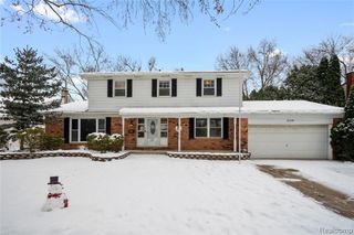 15238 Farmbrook Drive, Plymouth, MI 48170