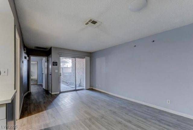 413 North Lamb Boulevard F, Las Vegas, NV 89110