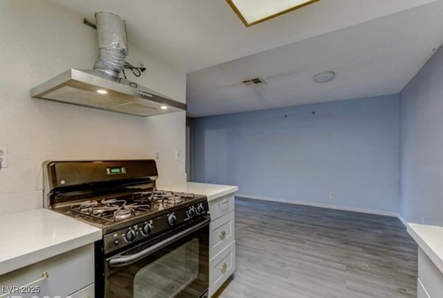 413 North Lamb Boulevard F, Las Vegas, NV 89110