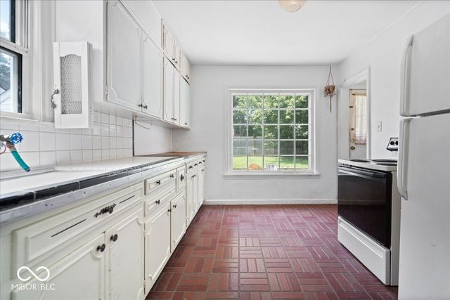 5808 Primrose Avenue, Indianapolis, IN 46220