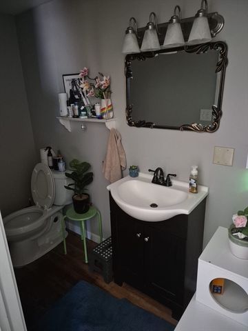 155 Washington St, New Bedford, MA 02740