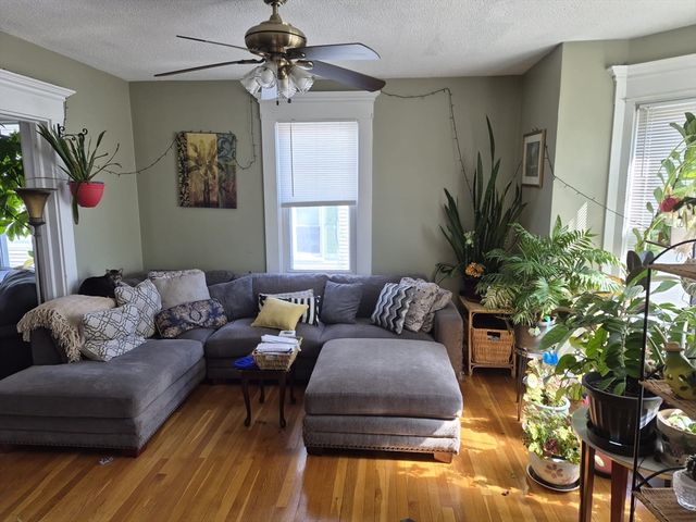 155 Washington St, New Bedford, MA 02740