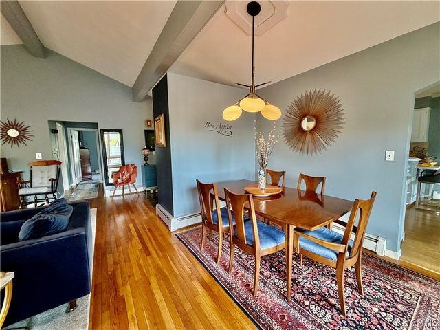 53 Ridgeway Sites Avenue, Minetto, NY 13126