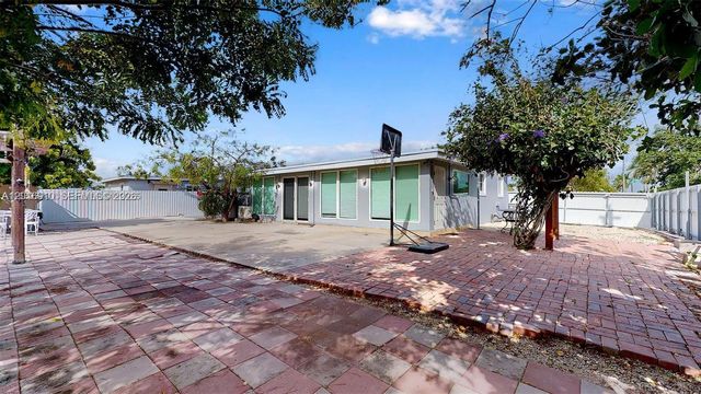15704 SW 302nd Ter 15704, Homestead, FL 33033