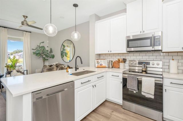 7031 TOWERING SPRUCE DRIVE, Riverview, FL 33578