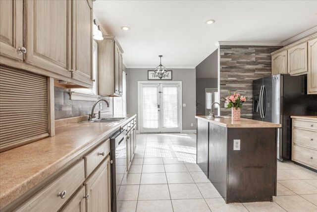 190 Sycamore Drive, Chickamauga, GA 30707