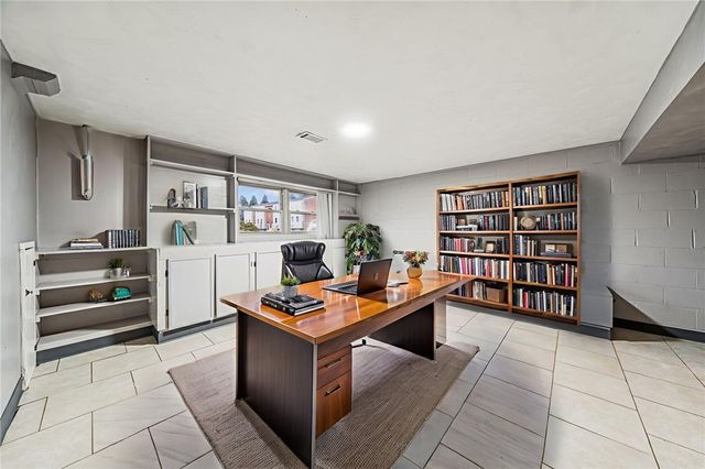 148 Van Dr, Bullskin Twp, PA 15425