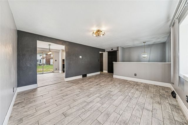 148 Van Dr, Bullskin Twp, PA 15425