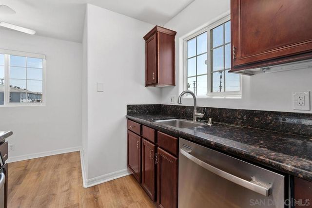 4524 Wilson Ave 201, San Diego, CA 92116