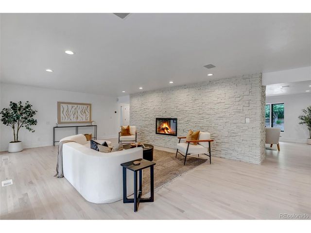 17 E Belleview Ln, Greenwood Village, CO 80121