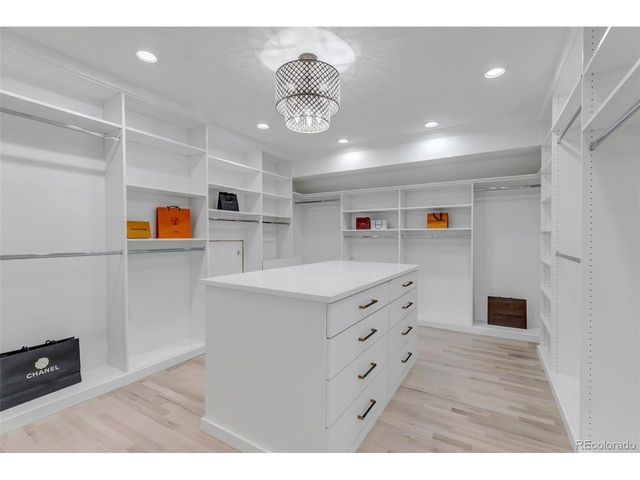 17 E Belleview Ln, Greenwood Village, CO 80121