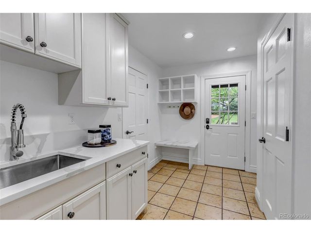 17 E Belleview Ln, Greenwood Village, CO 80121