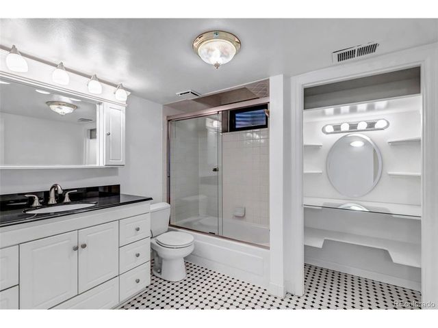 17 E Belleview Ln, Greenwood Village, CO 80121