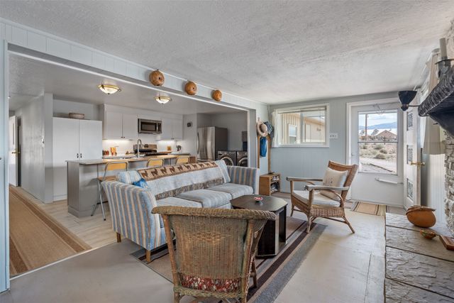 1 Calle Andreita, Santa Fe, NM 87506