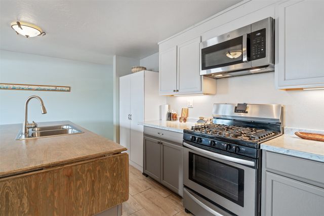 1 Calle Andreita, Santa Fe, NM 87506