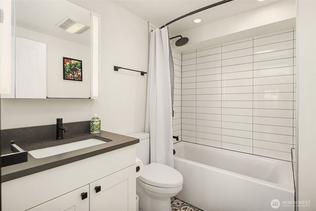 1116 Vista Place, Edmonds, WA 98020