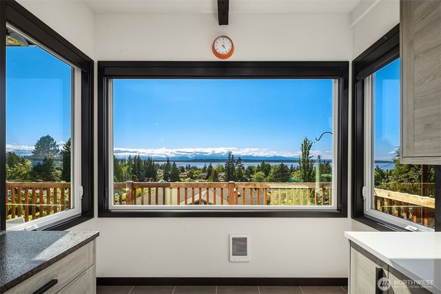 1116 Vista Place, Edmonds, WA 98020