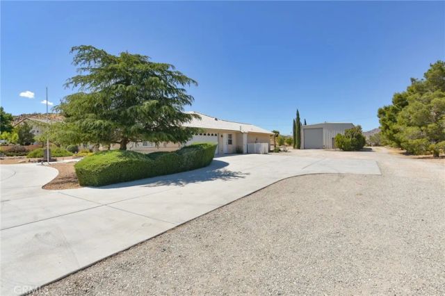 20690 Rancherias Road, Apple Valley, CA 92307