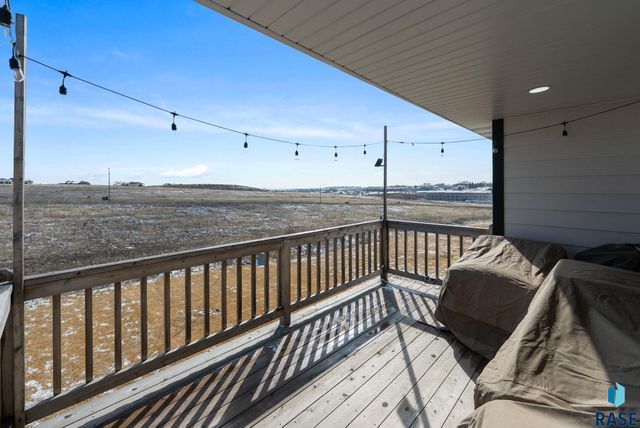 300 S Tumble Creek Ave Avenue, Sioux Falls, SD 57110