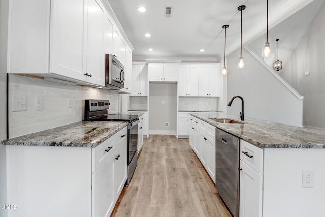 17 Birchtop Circle, Zebulon, NC 27597