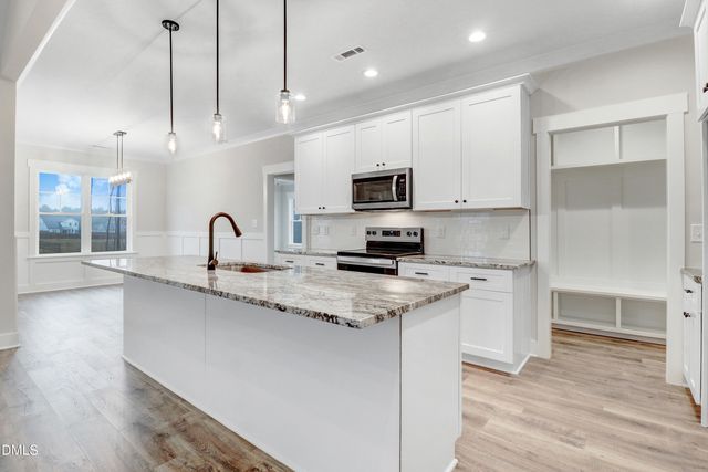 17 Birchtop Circle, Zebulon, NC 27597