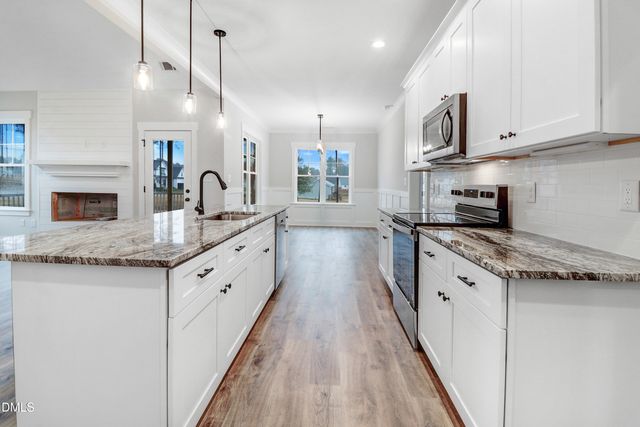 17 Birchtop Circle, Zebulon, NC 27597