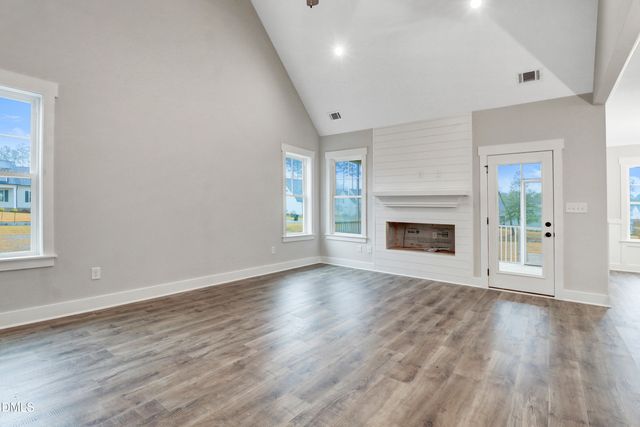 17 Birchtop Circle, Zebulon, NC 27597