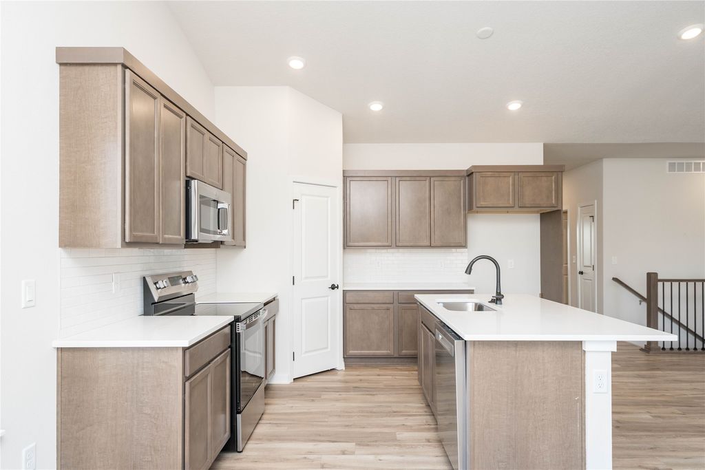 202 SW 17th Street, Ankeny, IA 50023