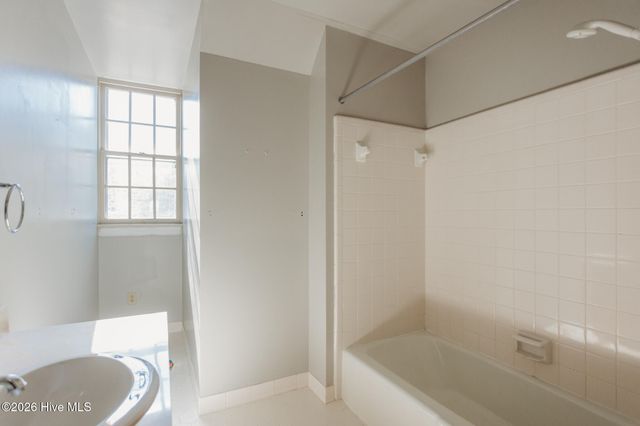 5111 Country Club Drive N, Wilson, NC 27896