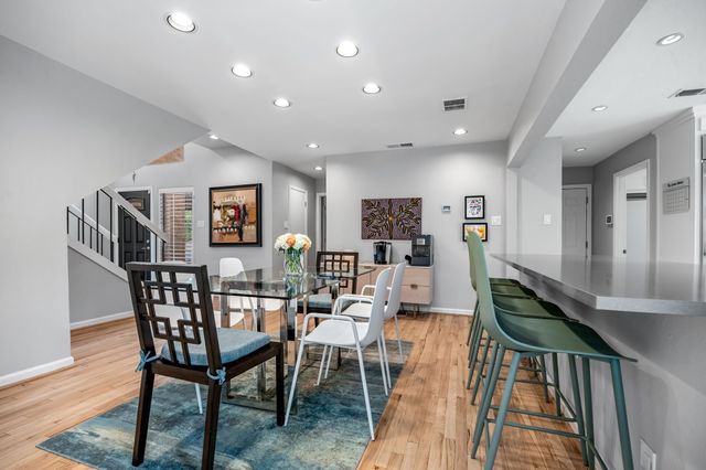 7168 Manor Oaks Drive, Dallas, TX 75248