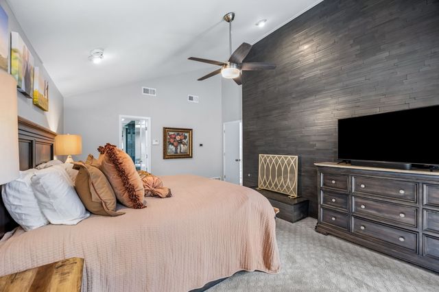 7168 Manor Oaks Drive, Dallas, TX 75248