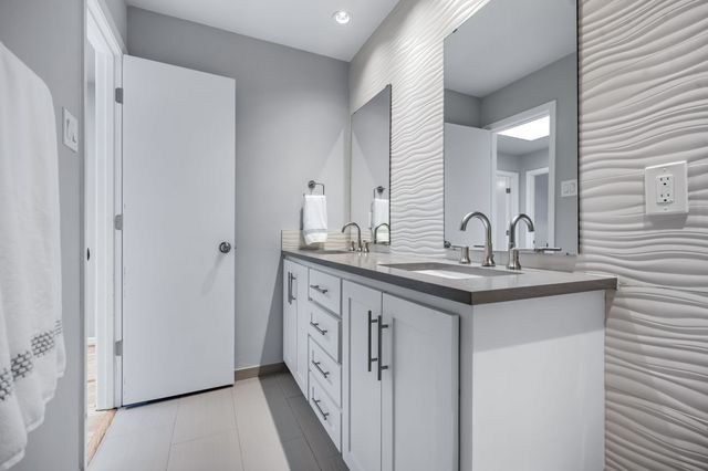 7168 Manor Oaks Drive, Dallas, TX 75248