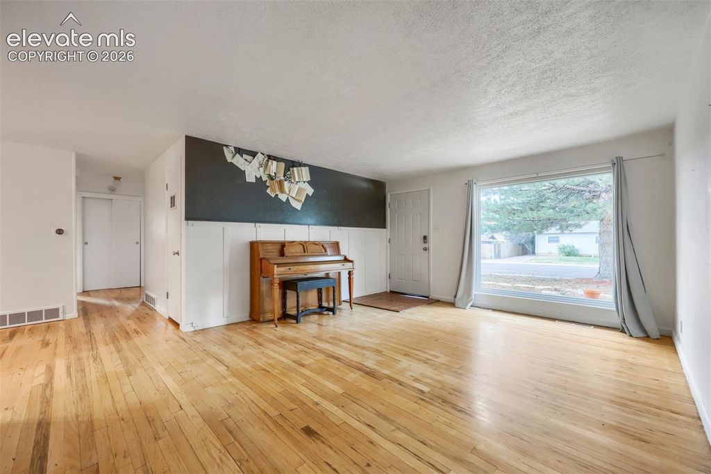 1031 Ohio Avenue, Canon City, CO 81212 — photo 2