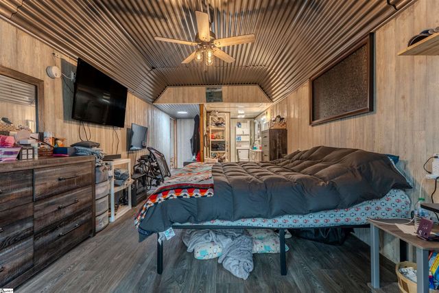 370 N Port Bass Drive, Fair Play, SC 29643