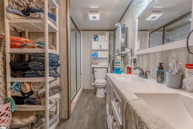 370 N Port Bass Drive, Fair Play, SC 29643