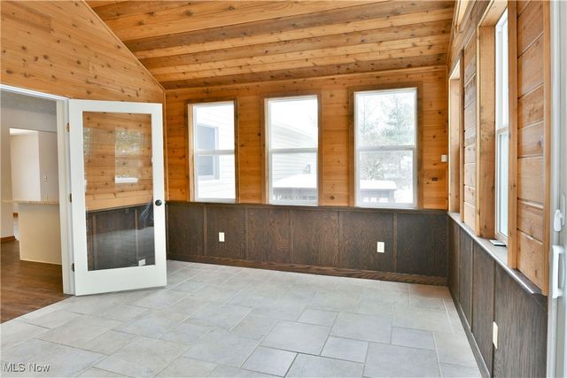 658 Center Street W, Warren, OH 44481