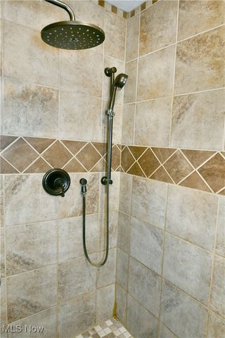 658 Center Street W, Warren, OH 44481