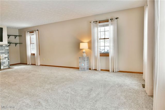 658 Center Street W, Warren, OH 44481