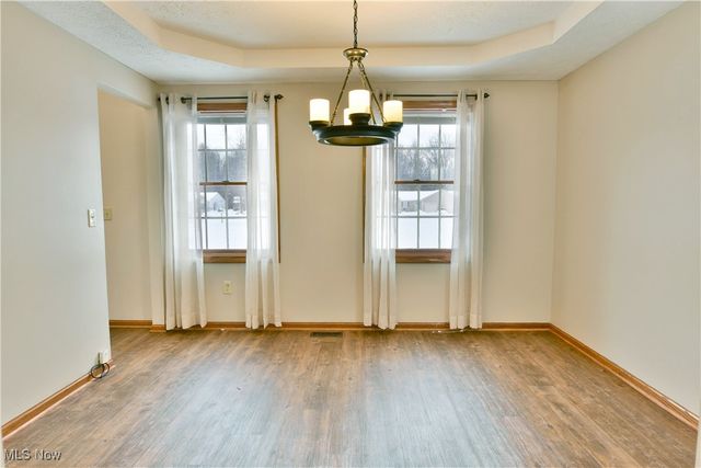 658 Center Street W, Warren, OH 44481