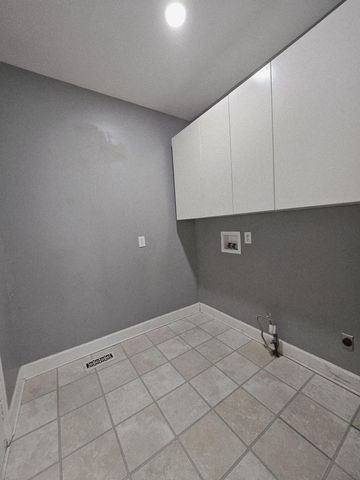 208 E Bend Ct, Old Hickory, TN 37138